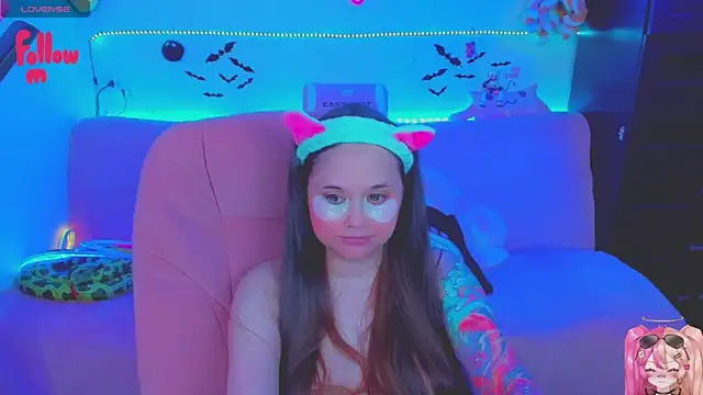 צ'אט XXX בשידור חי של Lolisuccub