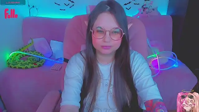 Lolisuccub Adlı Modelin Web Kamerası Şovu