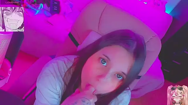 Lolisuccub Chat XXX in diretta