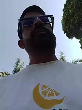 XxX_KING30's Webcam Show