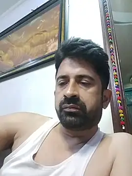 XxX_KING30: διαδικτυακό σόου στην κάμερα