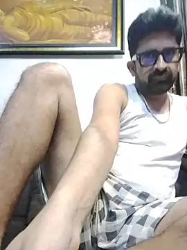 XxX_KING30: διαδικτυακό σόου στην κάμερα
