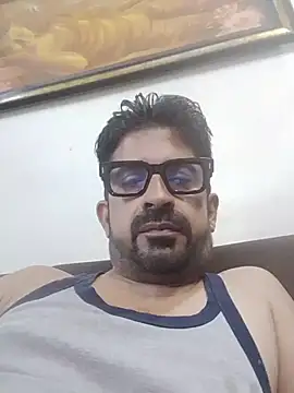 XxX_KING30 Adlı Modelin Web Kamerası Şovu