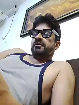 Pokazy przed kamerką – XxX_KING30