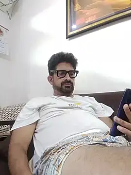 XxX_KING30's Webcam Show