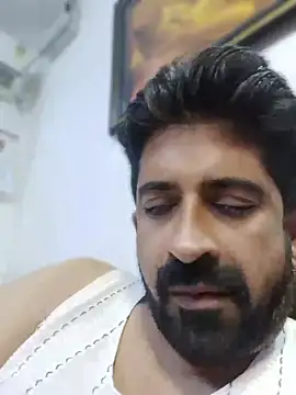 Show modela XxX_KING30 na web-kameri
