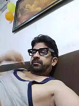 Show modela XxX_KING30 na web-kameri