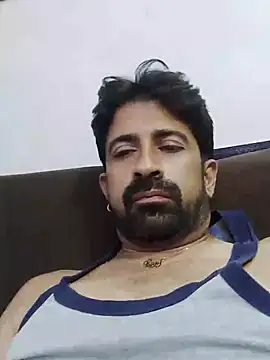 Show modela XxX_KING30 na web-kameri