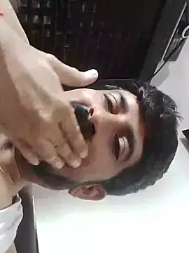 XxX_KING30 Adlı Modelin Web Kamerası Şovu