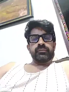 XxX_KING30 Adlı Modelin Web Kamerası Şovu