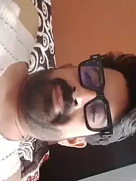 Pokazy przed kamerką – XxX_KING30
