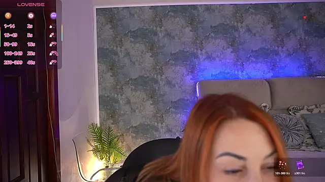 Show modela KristiiMax na web-kameri