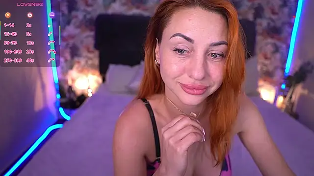 KristiiMax Adlı Modelin Canlı XXX Sohbeti