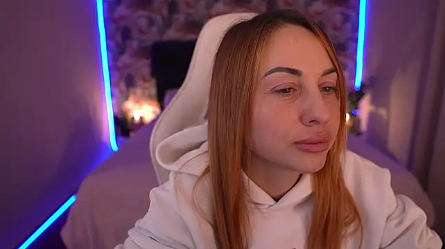 Show modela KristiiMax na web-kameri