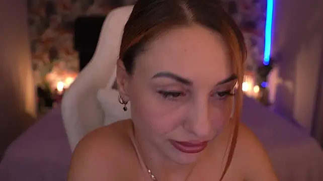 Chat +18 de KristiiMax ao vivo
