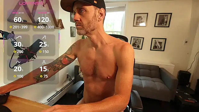 BradBronton: вебкам-шоу