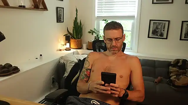 BradBronton – webcam-show
