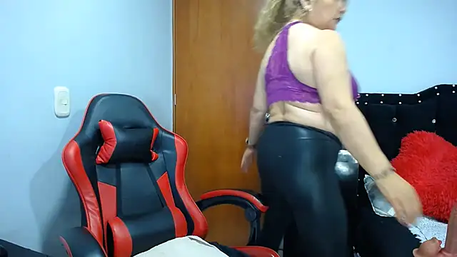 Ursulawhite69 现场XXX聊天