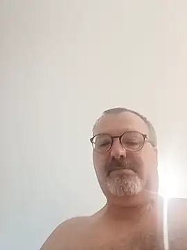 הופעת וובקאם של mike9473