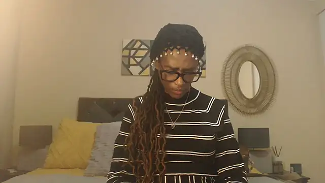 Creamyass22's Webcam Show