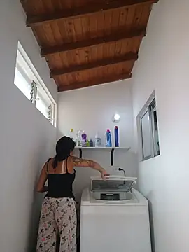 LunaZambrano Webcamshow