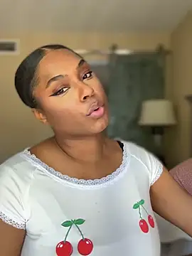 CandyLuxxxx's Webcam Show