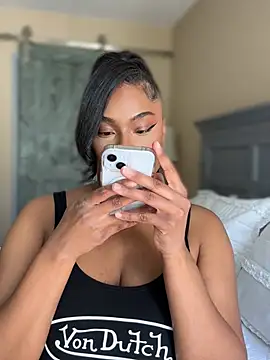 CandyLuxxxx's Webcam Show