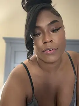 CandyLuxxxx's Webcam Show