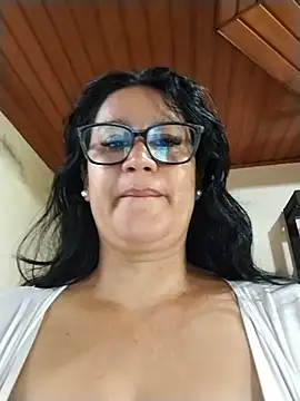 keilymadam Show in webcam