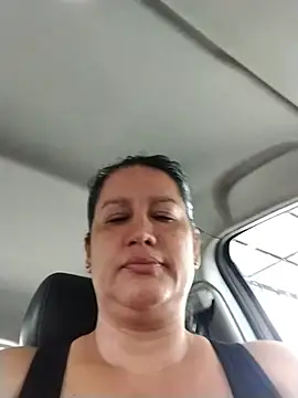 הופעת וובקאם של keilymadam