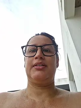 keilymadam Show in webcam