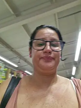keilymadam webcam show