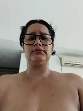 keilymadam webcam show