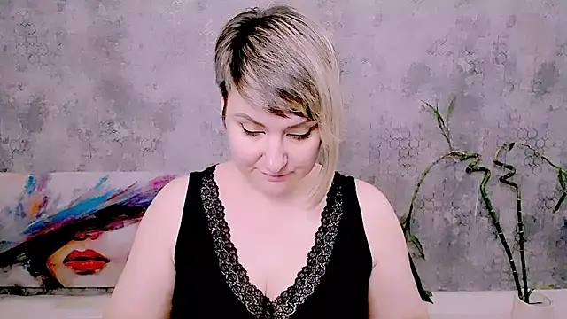 Djullia live XXX chat