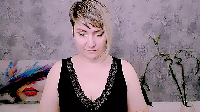Djullian Live XXX chat