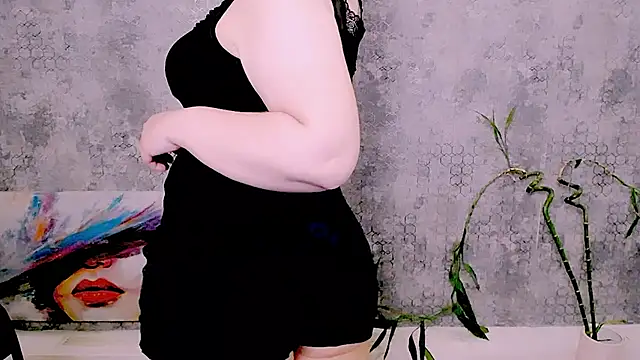 Djullia Live XXX-chat