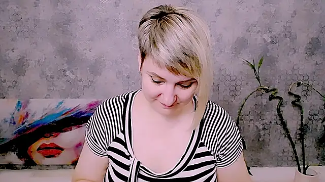 Živý XXX chat Djullia