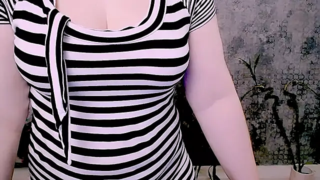 Djullia's Live XXX Chat