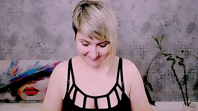 Djullia's Live XXX Chat