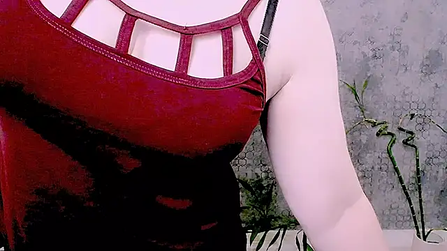 Djullian Live XXX chat