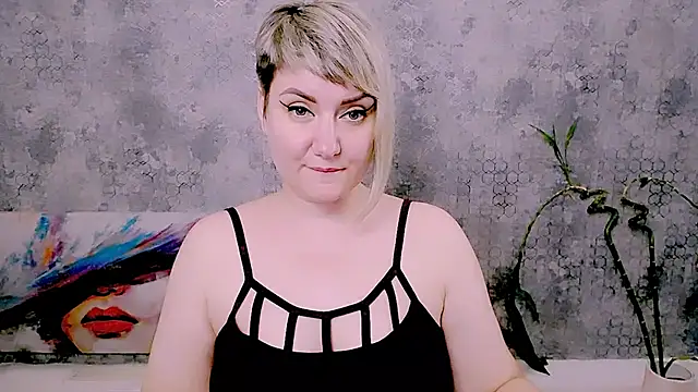 Djullia's Live XXX Chat