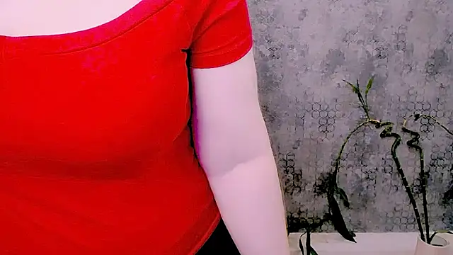 Djullian Live XXX chat