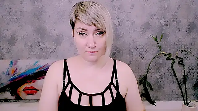 Djullia's Live XXX Chat