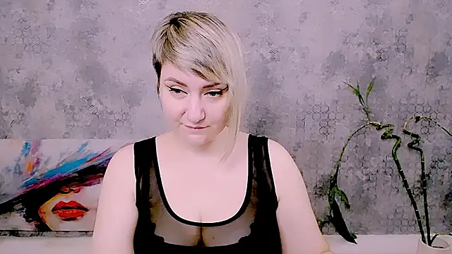 XXX chat uživo modela Djullia