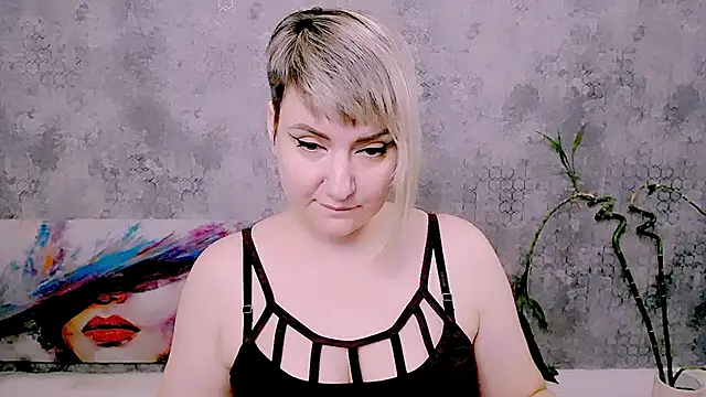 Djullia's Live XXX Chat