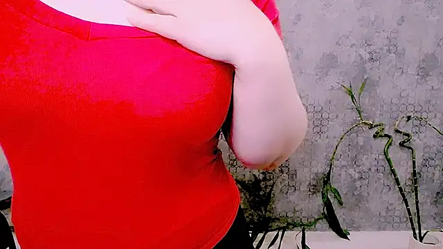 Djullia Chat XXX in diretta