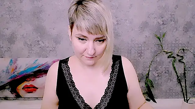 Djullia – Naživo XXX chat