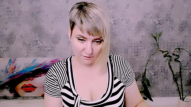Chat +18 de Djullia ao vivo