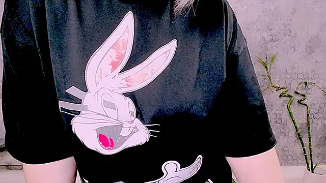 Djullia 라이브 XXX 채팅