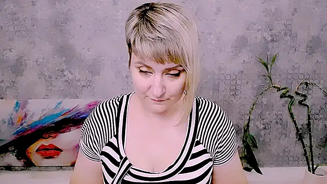 Chat +18 de Djullia ao vivo